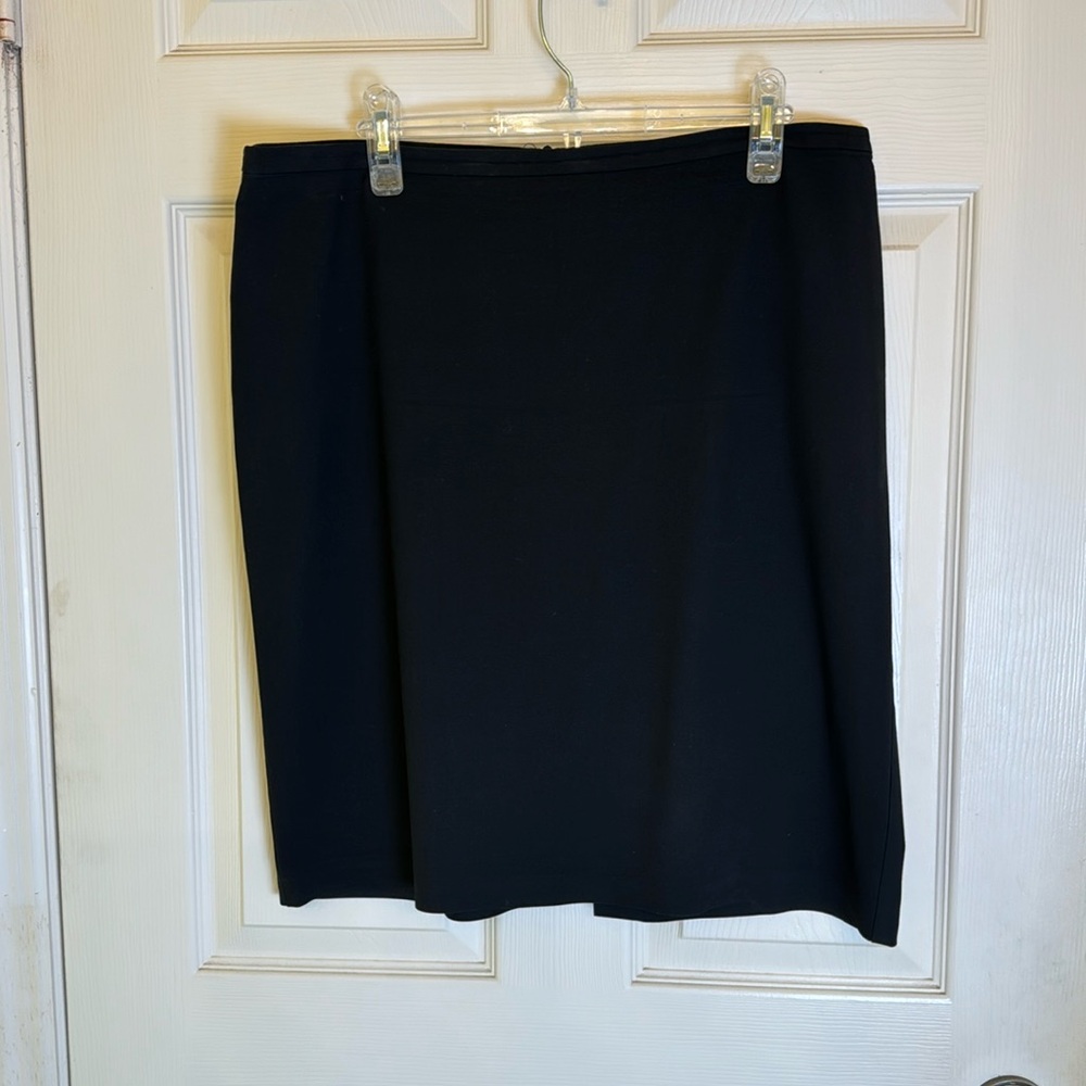 Vintage Black Old Navy Pencil Skirt with Stretch in Size 14
